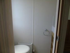 Primrose Valley Holiday Park - Holiday Accommodation 354 - North Yorkshire (incl. Whitby) - 1188816 - thumbnail photo 11