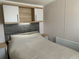 Littlesea Holiday Park - Holiday Accommodation 3549 - Dorset - 1188818 - thumbnail photo 8