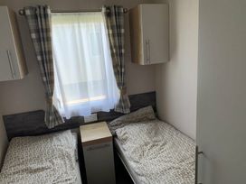 Littlesea Holiday Park - Holiday Accommodation 3549 - Dorset - 1188818 - thumbnail photo 12