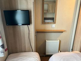 Marton Mere Holiday Village - Holiday Accommodation 3560 - Lake District - 1188820 - thumbnail photo 6