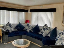 Happy Days Caravan Park - Holiday Accommodation 3599 - North Wales - 1188824 - thumbnail photo 2