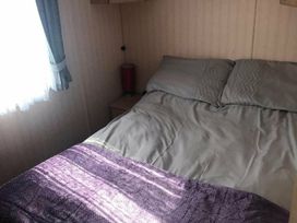 Happy Days Caravan Park - Holiday Accommodation 3599 - North Wales - 1188824 - thumbnail photo 9