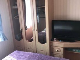 Happy Days Caravan Park - Holiday Accommodation 3599 - North Wales - 1188824 - thumbnail photo 10