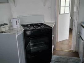 Millers Cottage Caravan Park - Holiday Accommodation 3639 - North Wales - 1188826 - thumbnail photo 7