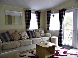 St Minver Holiday Park - Holiday Accommodation 380 - Cornwall - 1188832 - thumbnail photo 8