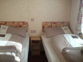 Little Argham (private land) - Holiday Accommodation 382 - North Yorkshire (incl. Whitby) - 1188834 - thumbnail photo 7