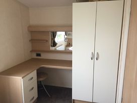 Caister Holiday Park - Holiday Accommodation 3820 - Norfolk - 1188835 - thumbnail photo 5
