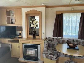Kingfisher Caravan Park - Holiday Accommodation 3852 - Lincolnshire - 1188837 - thumbnail photo 4