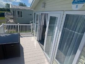 Primrose Valley Holiday Park - Holiday Accommodation 3965 - North Yorkshire (incl. Whitby) - 1188842 - thumbnail photo 6