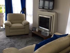 Primrose Valley Holiday Park - Holiday Accommodation 3965 - North Yorkshire (incl. Whitby) - 1188842 - thumbnail photo 7