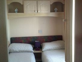 Coopers Beach Holiday Park - Holiday Accommodation 3999 - Suffolk & Essex - 1188846 - thumbnail photo 12