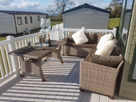 Devon Cliffs Holiday Park - Holiday Accommodation 4101 - Devon - 1188850 - thumbnail photo 9