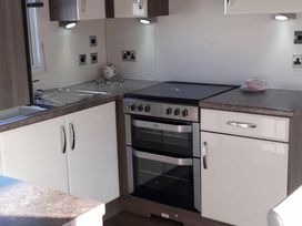 Lido Beach Holiday Park - Holiday Accommodation 4111 - North Wales - 1188853 - thumbnail photo 5