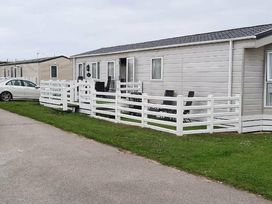 Lido Beach Holiday Park - Holiday Accommodation 4111 - North Wales - 1188853 - thumbnail photo 14