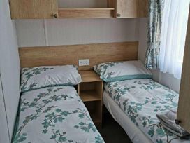 Starre Gorse Holiday Park - Holiday Accommodation 4171 - South Wales - 1188856 - thumbnail photo 4
