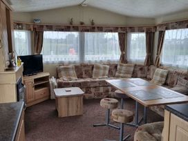 Golden Palm Resort - Holiday Accommodation 4314 - Lincolnshire - 1188863 - thumbnail photo 3