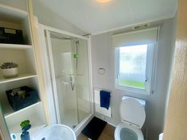 Hafan y Mor Haven - Holiday Accommodation 4345 - North Wales - 1188866 - thumbnail photo 10