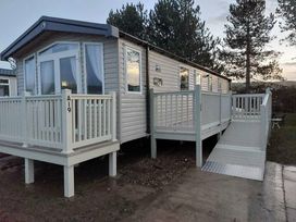 Reighton Sands Holiday Park - Holiday Accommodation 4398 - North Yorkshire (incl. Whitby) - 1188868 - thumbnail photo 11