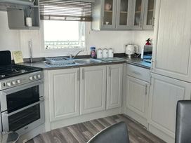 Golden Sands Kinmel Bay - Holiday Accommodation 4446 - North Wales - 1188871 - thumbnail photo 5