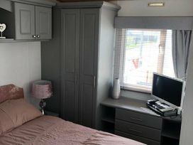 Golden Sands Kinmel Bay - Holiday Accommodation 4446 - North Wales - 1188871 - thumbnail photo 13