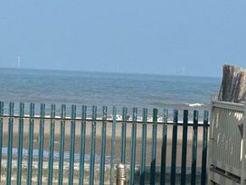 Golden Sands Kinmel Bay - Holiday Accommodation 4446 - North Wales - 1188871 - thumbnail photo 17