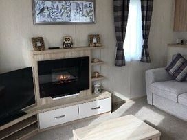 Unity Holiday Resort - Holiday Accommodation 4470 - Somerset & Wiltshire - 1188873 - thumbnail photo 7