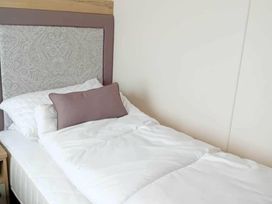 Quay West Holiday Park - Holiday Accommodation 4478 - Mid Wales - 1188874 - thumbnail photo 6