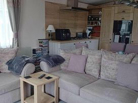 Quay West Holiday Park - Holiday Accommodation 4478 - Mid Wales - 1188874 - thumbnail photo 9