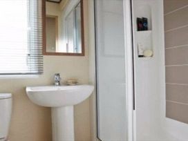 Flamingo Land Holiday Park - Holiday Accommodation 4490 - North Yorkshire (incl. Whitby) - 1188875 - thumbnail photo 2