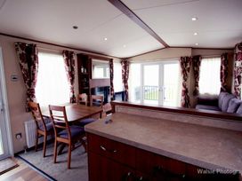 Flamingo Land Holiday Park - Holiday Accommodation 4490 - North Yorkshire (incl. Whitby) - 1188875 - thumbnail photo 9