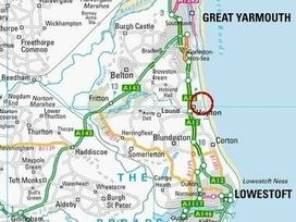 Hopton Holiday Village - Holiday Accommodation 453 - Suffolk & Essex - 1188880 - thumbnail photo 14