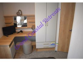 Devon Cliffs Holiday Park - Holiday Accommodation 4554 - Devon - 1188881 - thumbnail photo 12