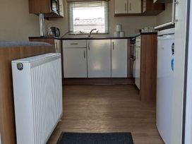 Coopers Beach Holiday Park - Holiday Accommodation 4567 - Suffolk & Essex - 1188883 - thumbnail photo 2