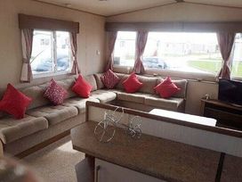 Flamingo Land Holiday Park - Holiday Accommodation 4639 - North Yorkshire (incl. Whitby) - 1188890 - thumbnail photo 2