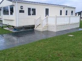 Flamingo Land Holiday Park - Holiday Accommodation 4639 - North Yorkshire (incl. Whitby) - 1188890 - thumbnail photo 5