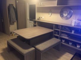 Caister Holiday Park - Holiday Accommodation 4645 - Norfolk - 1188892 - thumbnail photo 2