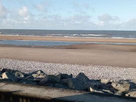 Golden Sands Kinmel Bay - Holiday Accommodation 4688 - North Wales - 1188893 - thumbnail photo 12