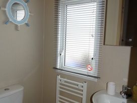 Seashore Holiday Park - Holiday Accommodation 4703 - Norfolk - 1188894 - thumbnail photo 5