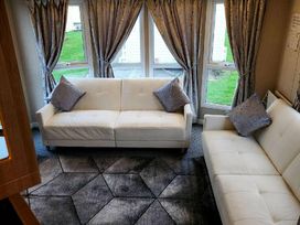 Presthaven Beach Resort - Holiday Accommodation 4775 - North Wales - 1188895 - thumbnail photo 2