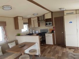 Flamingo Land Holiday Park - Holiday Accommodation 4799 - North Yorkshire (incl. Whitby) - 1188896 - thumbnail photo 2