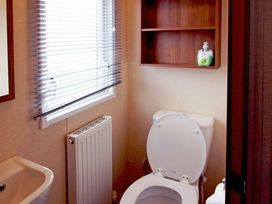 Flamingo Land Holiday Park - Holiday Accommodation 4799 - North Yorkshire (incl. Whitby) - 1188896 - thumbnail photo 6