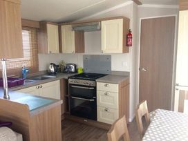 Kiln Park Holiday Park - Holiday Accommodation 4808 - South Wales - 1188897 - thumbnail photo 9