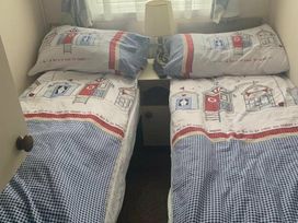 Marine Holiday Park - Holiday Accommodation 4829 - North Wales - 1188898 - thumbnail photo 7