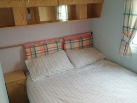 Lyons Robin Hood - Holiday Accommodation 4837 - North Wales - 1188899 - thumbnail photo 5