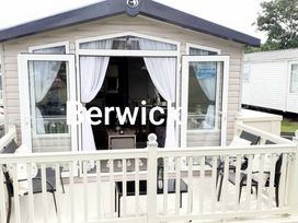 Berwick Holiday Park - Holiday Accommodation 4864 - Scottish Lowlands - 1188900 - thumbnail photo 7