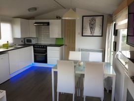 Presthaven Beach Resort - Holiday Accommodation 4879 - North Wales - 1188902 - thumbnail photo 15