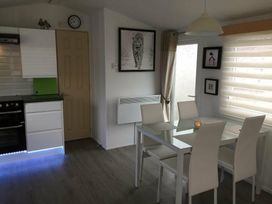 Presthaven Beach Resort - Holiday Accommodation 4879 - North Wales - 1188902 - thumbnail photo 17