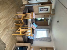 Trecco Bay - Holiday Accommodation 4945 - Somerset & Wiltshire - 1188906 - thumbnail photo 4