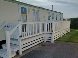 Happy Days Caravan Park - Holiday Accommodation 4991 - North Wales - 1188908 - thumbnail photo 1