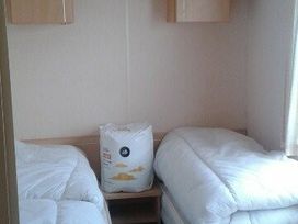 Towervans Holiday Park - Holiday Accommodation 5041 - Lincolnshire - 1188913 - thumbnail photo 7